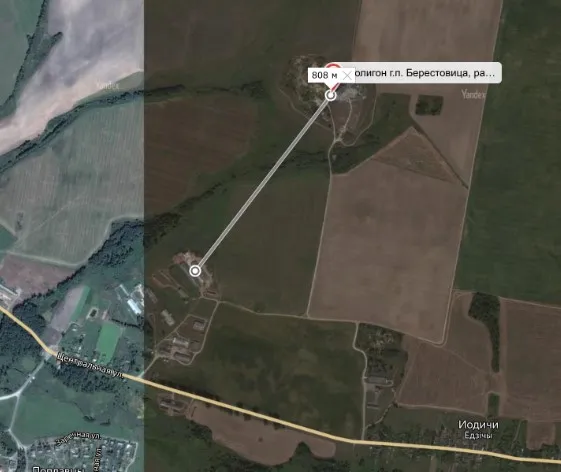 Жывёлагадоўчы комплекс у 800 метрах ад смеццевага палігона.