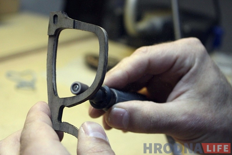 Made in Grodno: Как создаются деревянные очки за 100 долларов от гродненского бренда "Mark Twain" Made in Grodno: Как создаются деревянные очки за 100 долларов от гродненского бренда "Mark Twain"