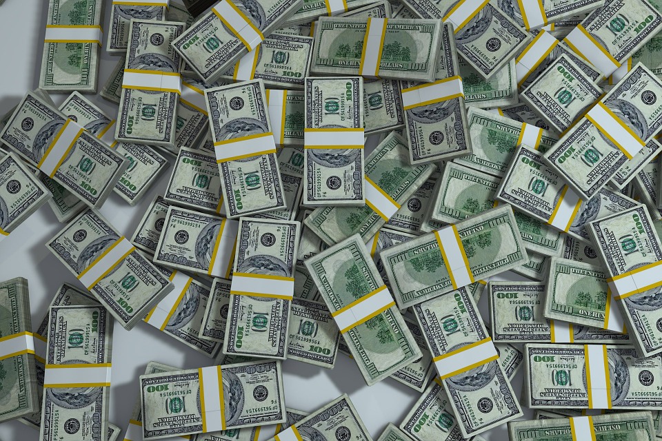 Гродненки поверили, что смогут вернуть вклады МММ. И потеряли еще почти $ 50000 Гродненки поверили, что смогут вернуть вклады МММ. И потеряли еще почти $ 50000
