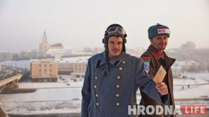 «Ностальгия в ваших руках». Гродненцы по фотографиям воссоздают миниатюрные комнаты из детства