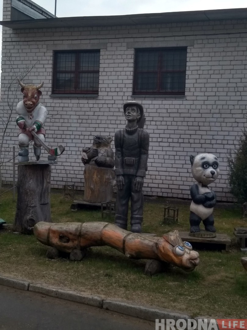 Гродненский "турист", которого увезли с Советской, встретился с зубром "Валерой" Гродненский "турист", которого увезли с Советской, встретился с зубром "Валерой"