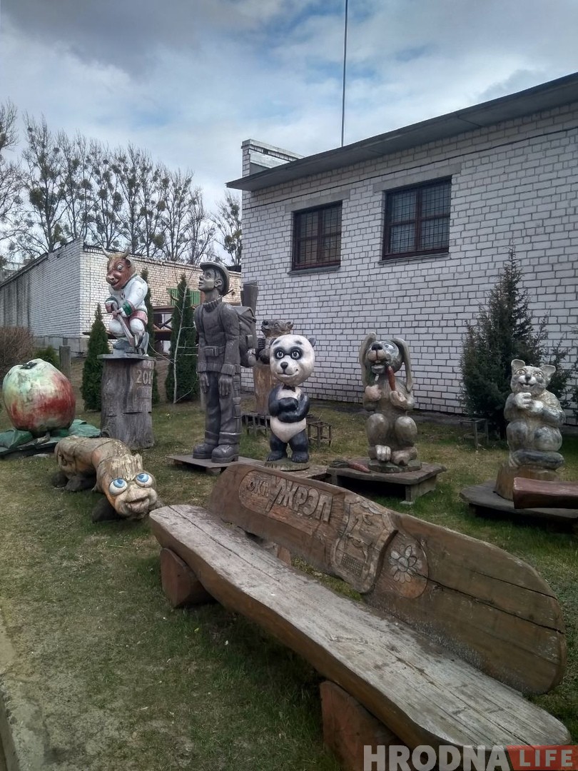 Гродненский "турист", которого увезли с Советской, встретился с зубром "Валерой" Гродненский "турист", которого увезли с Советской, встретился с зубром "Валерой"