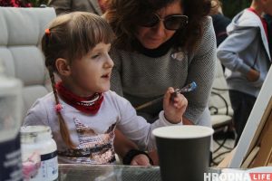 Импрессионизм в Гродно. Как художники, дипломаты и дети из хосписа вместе писали картины Импрессионизм в Гродно. Как художники, дипломаты и дети из хосписа вместе писали картины
