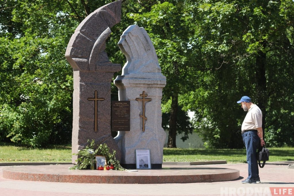 «В земле до сих пор есть саркофаги великих князей». Кто и зачем хочет переписать историю Фары Витовта?