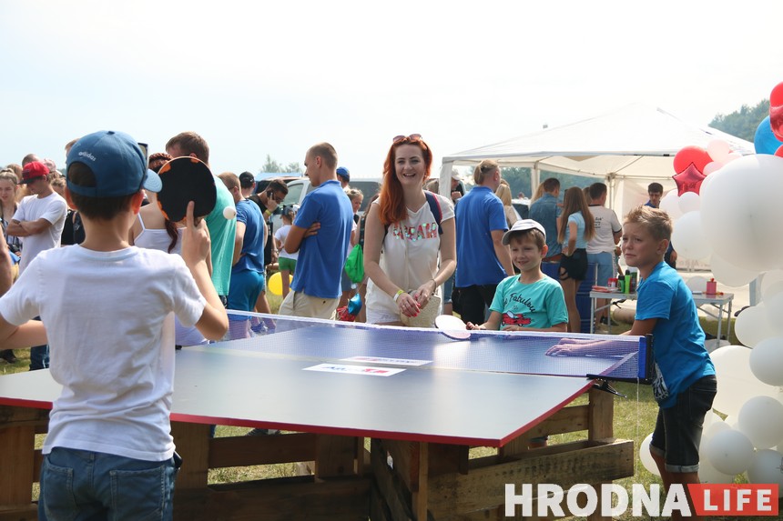 Ливень и рекордное количество участников. Юбилейный автофестиваль SunDay 2019 прошел под Гродно Ливень и рекордное количество участников. Юбилейный автофестиваль SunDay 2019 прошел под Гродно