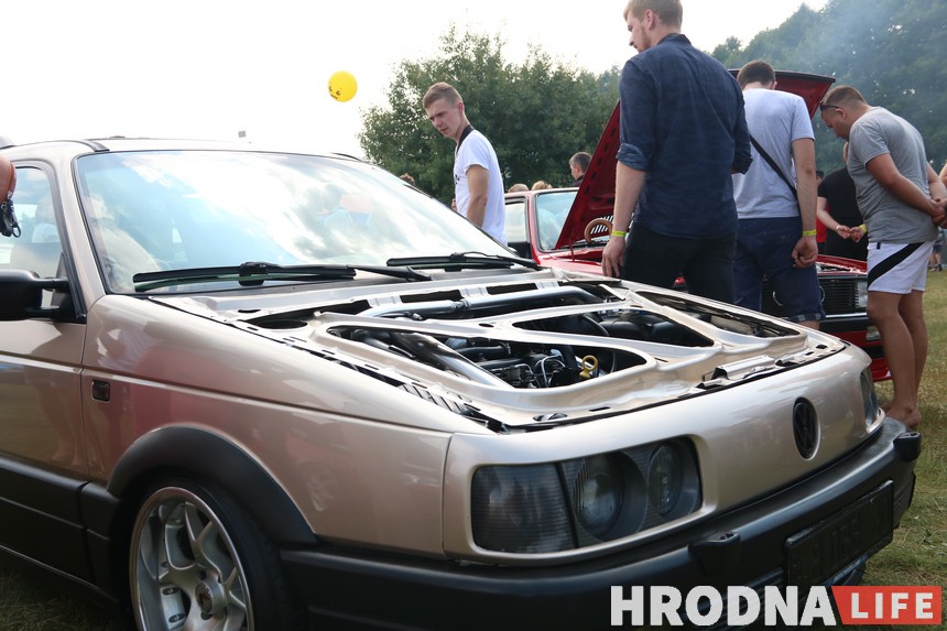 Ливень и рекордное количество участников. Юбилейный автофестиваль SunDay 2019 прошел под Гродно Ливень и рекордное количество участников. Юбилейный автофестиваль SunDay 2019 прошел под Гродно