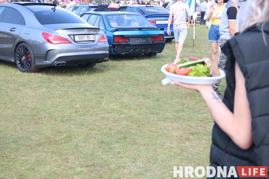 Ливень и рекордное количество участников. Юбилейный автофестиваль SunDay 2019 прошел под Гродно Ливень и рекордное количество участников. Юбилейный автофестиваль SunDay 2019 прошел под Гродно
