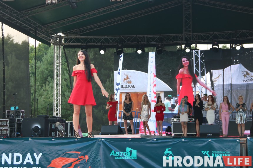 Ливень и рекордное количество участников. Юбилейный автофестиваль SunDay 2019 прошел под Гродно Ливень и рекордное количество участников. Юбилейный автофестиваль SunDay 2019 прошел под Гродно