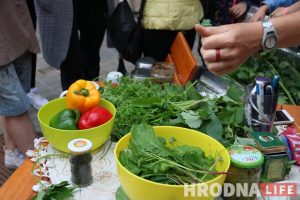 Трава у дома: гродненка 5 лет готовит сорняки и готова поделиться рецептами Трава у дома: гродненка 5 лет готовит сорняки и готова поделиться рецептами