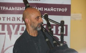 Алкксандр Кравчук продолжает знакомить Гродно с джазовыми историями и исполнителями Алкксандр Кравчук продолжает знакомить Гродно с джазовыми историями и исполнителями