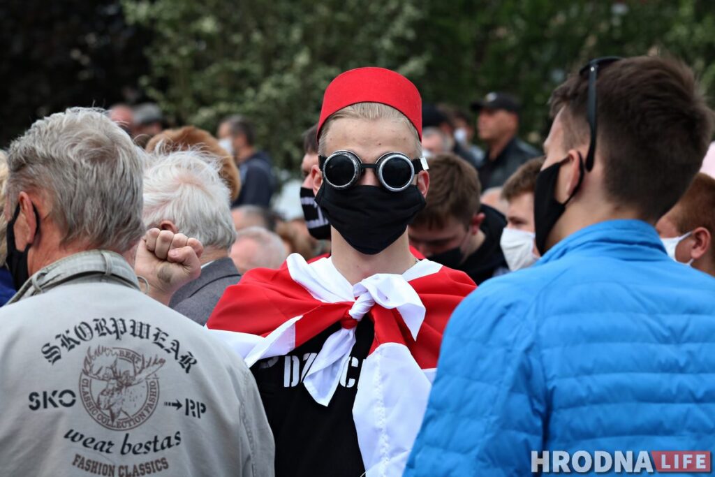«Меньше 1000 подписей мы не собирали». Гродно стал первым городом, куда привезли Светлану Тихановскую