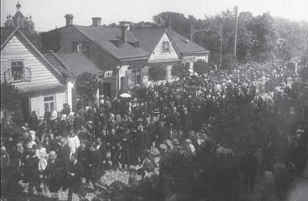 110 лет назад Гродно прощался с Элизой Ожешко: как это было и как появился памятник писательнице