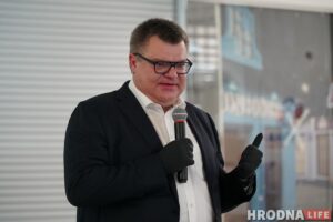 «Люди не хотят войны, они просто хотят перемен». Бывший омоновец из Гродно обратился к экс-коллегам Виктор Бабарико Віктар Бабарыка