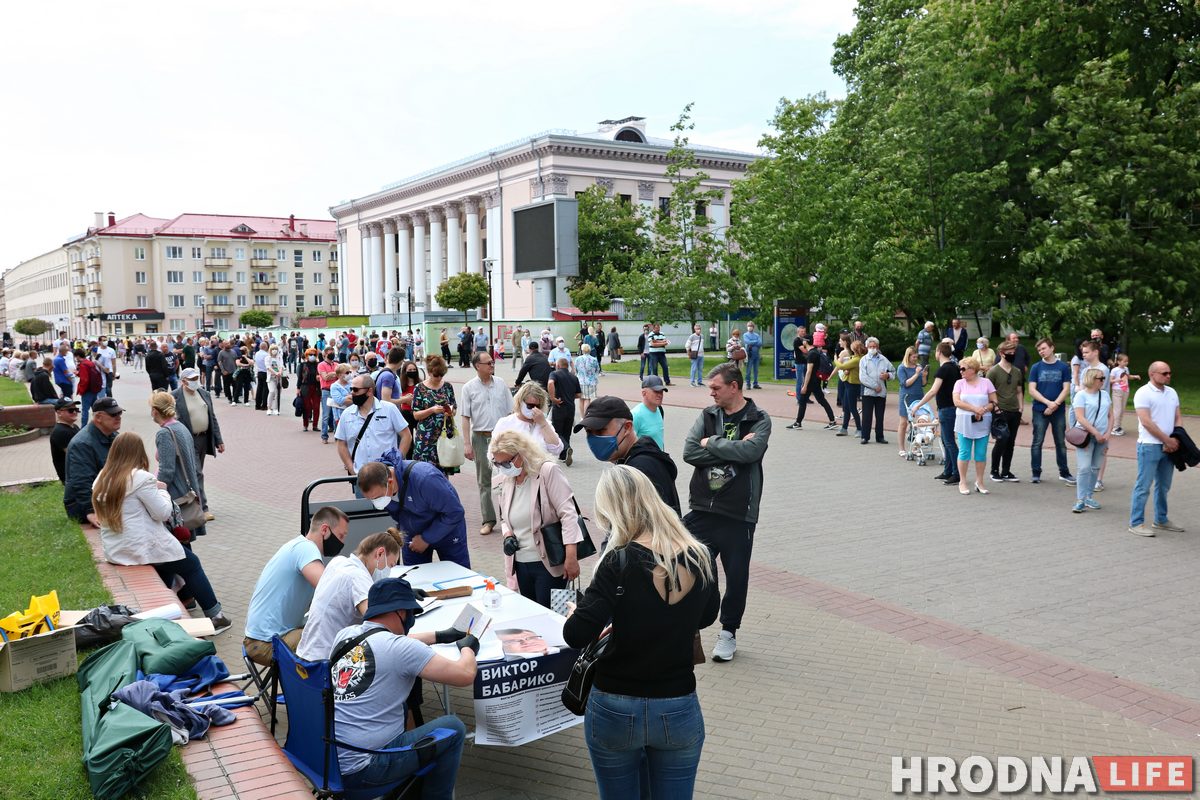 Назіральнік пра збор подпісаў у Гродне: «Людзі праяўляюць неверагодную актыўнасць»
