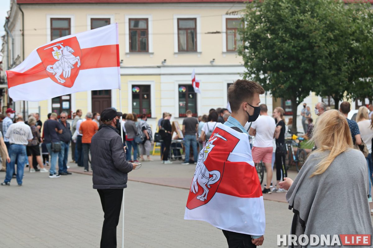 Назіральнік пра збор подпісаў у Гродне: «Людзі праяўляюць неверагодную актыўнасць»