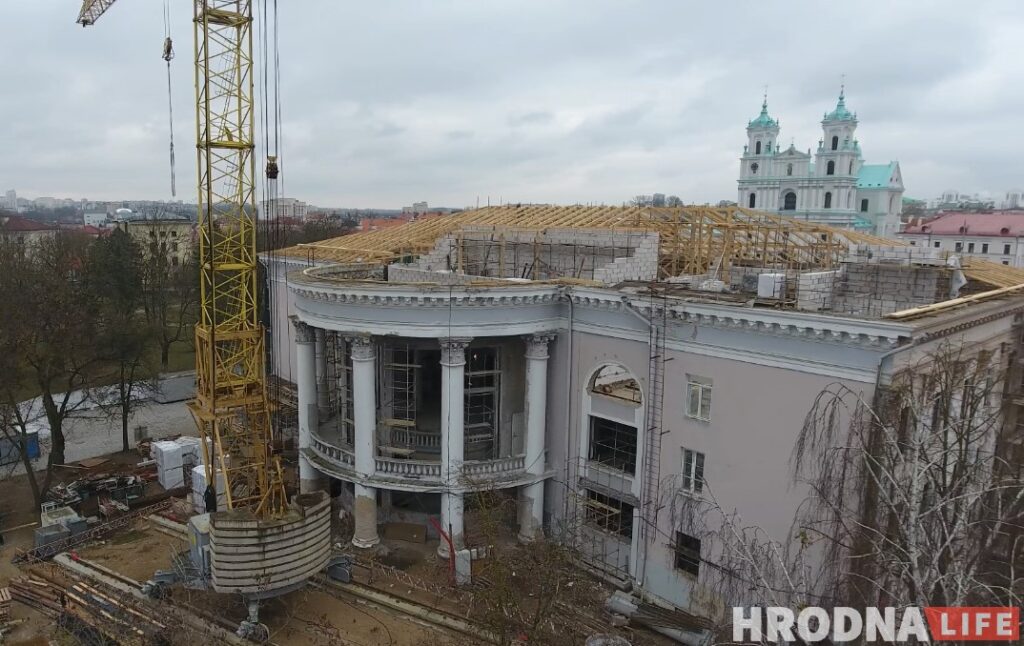 Гостиницу «Гродно» вернут городу, а во Дворце текстильщиков все-таки начнут реконструкцию Гостиницу «Гродно» вернут городу, а во Дворце текстильщиков все-таки начнут реконструкцию