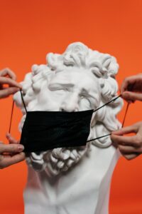 В Беларуси 155 новых случаев коронавируса и 6 смертей. Вакцина может появится уже к концу лета