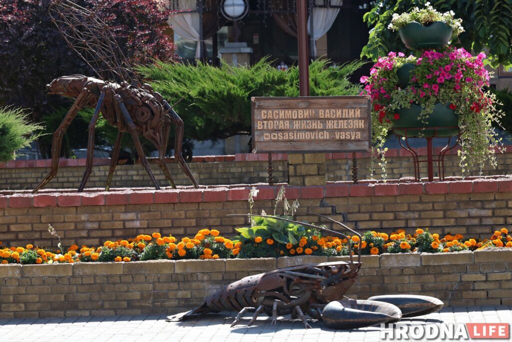 К фестивалю уличного искусства в центре Гродно устанавливают новые арт-объекты Василий Сасимович, скульптуры, Биг-мини-фестиваль уличного искусства