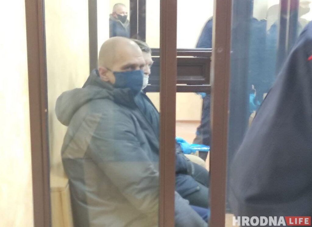 В Гродно начали судить трех человек по "делу Тихановского". Дмитрий Фурманов дал показания (обновлено) Обвиняемые в зале суда дело Тихановского