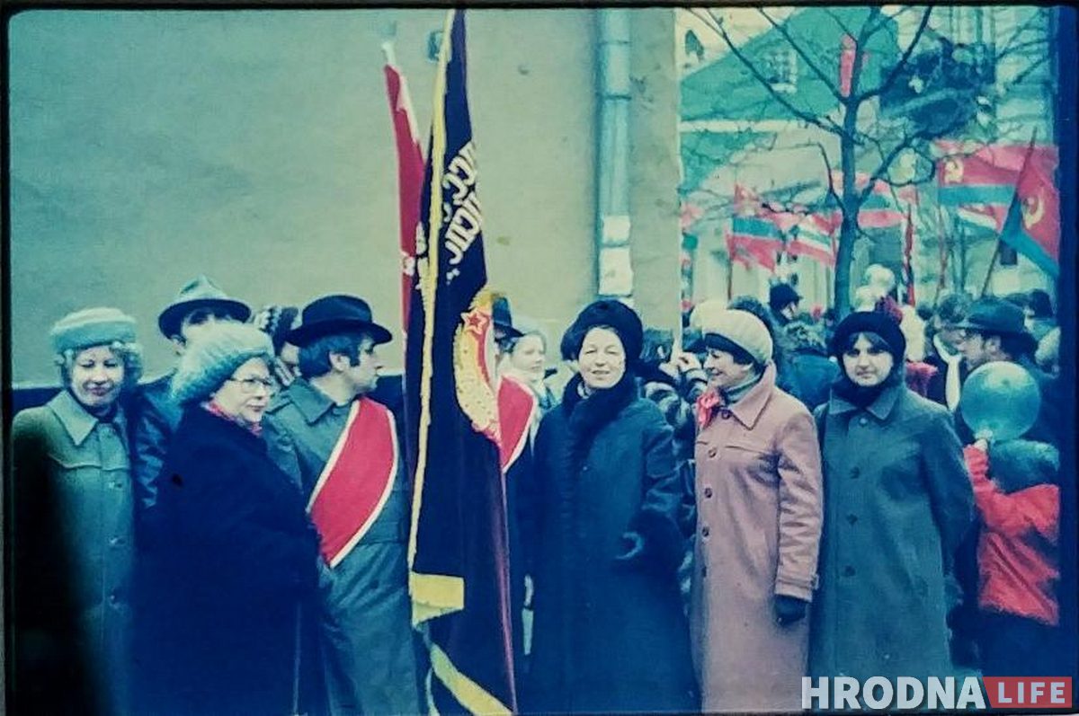 На сметніку ў Гродне знайшлі старыя фота і плёнкі. Каму яны належалі?