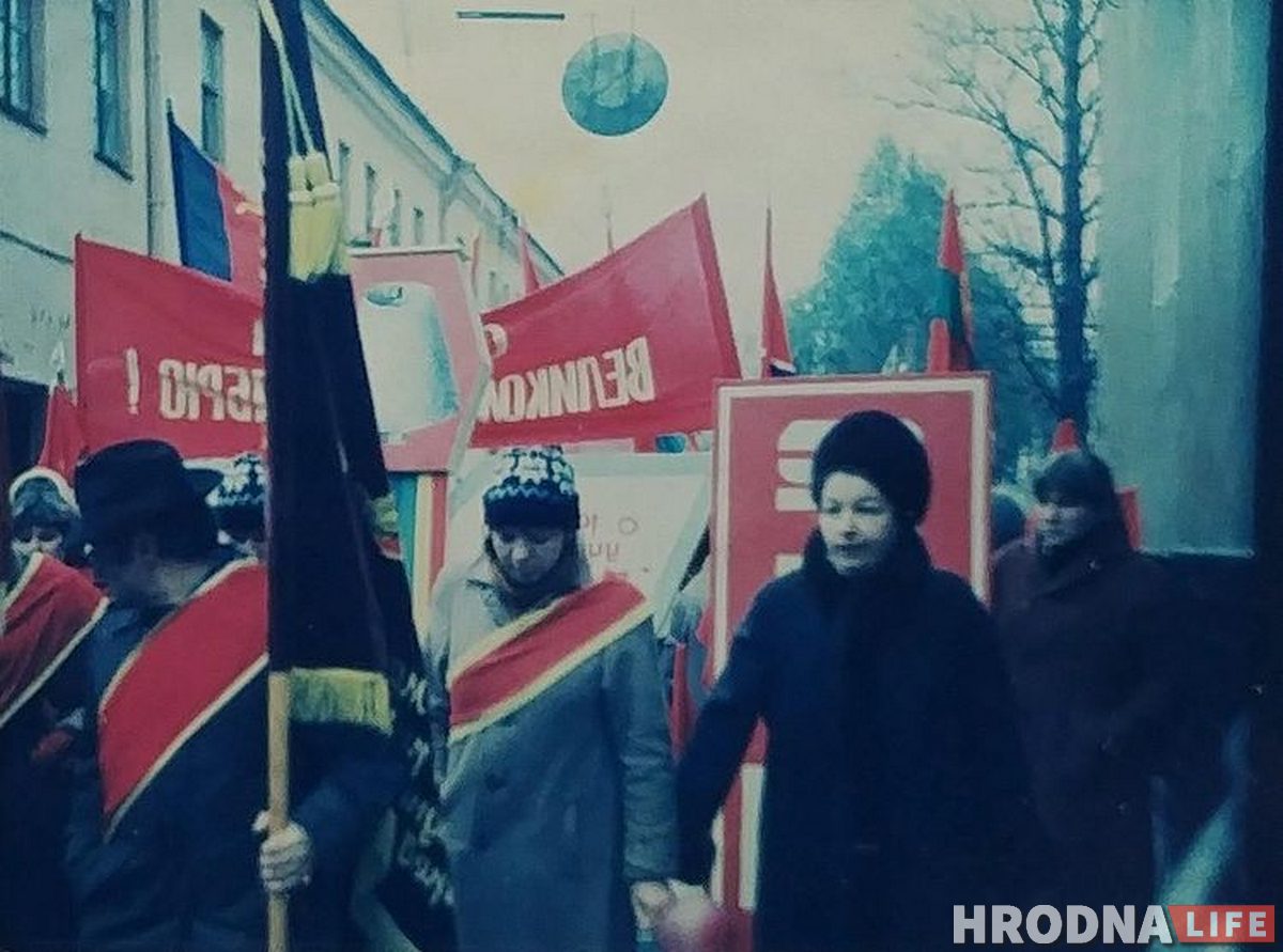 На сметніку ў Гродне знайшлі старыя фота і плёнкі. Каму яны належалі?