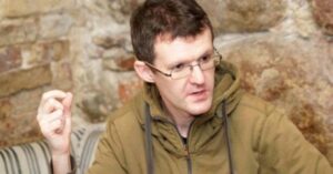Журналиста Дениса Ивашина оставили под стражей на два месяца. У его родственников прошли обыски Денис Ивашин. Фото: novychas.by