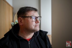 В Гродно задержали журналиста Яна Романа. У него дома прошел осмотр, изъяли технику (обновлено) В Гродно задержали журналиста Яна Романа. У него дома прошел осмотр, изъяли технику (обновлено)