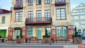 На Советской площади появится еще одно здание. Что там может быть? Дом купца Муравьева, который выкупил Станислав Семашко. Фото: Hrodna.life
