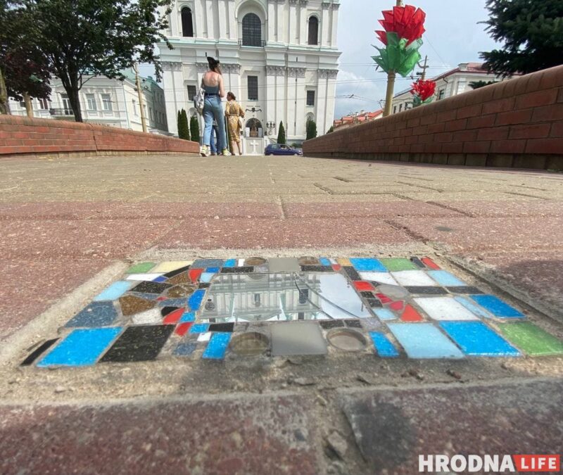"Хирург тротуаров" или "свой Бэнкси"? Неизвестный мастер в Гродно создаёт стрит-арт под ногами "Хирург тротуаров" или "свой Бэнкси"? Неизвестный мастер в Гродно создаёт стрит-арт под ногами