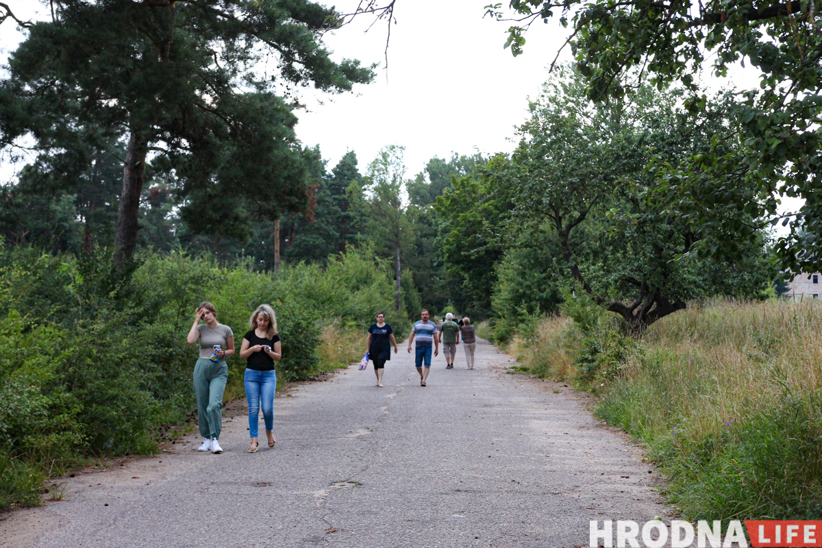 Храм в спортзале и приют для котиков. Как сейчас выглядит бывший военный городок на Фолюше, который скоро исчезнет