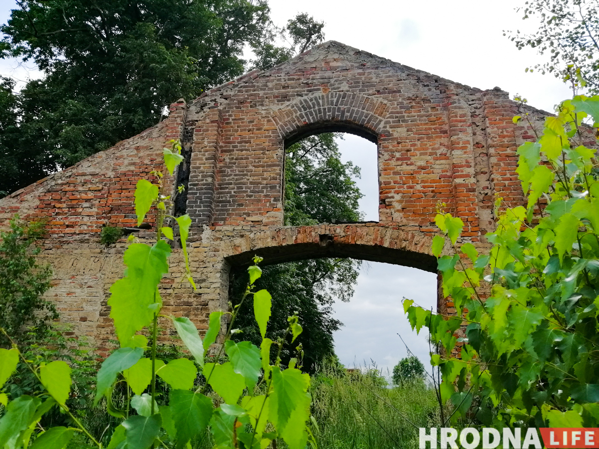 “Нас не ликвидируют, пока не получат деньги?” В Новогрудском районе власти разорвали соглашение с фондом, который помог выиграть грант ЕС