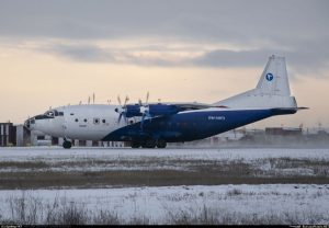 На борту разбившегося Ан-12 был гродненец. Что еще известно о погибших беларусах? Ан-12 авиакомпании "Гродно" в Якутске, 1 ноября 2021, за два дня до катастрофы. Фото: Spotting YKT, russianplanes.net