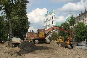 “Уничтожили за один вечер”. Как 15 лет назад Советская площадь осталась без единого дерева “Уничтожили за один вечер”. Как 15 лет назад Советская площадь осталась без единого дерева
