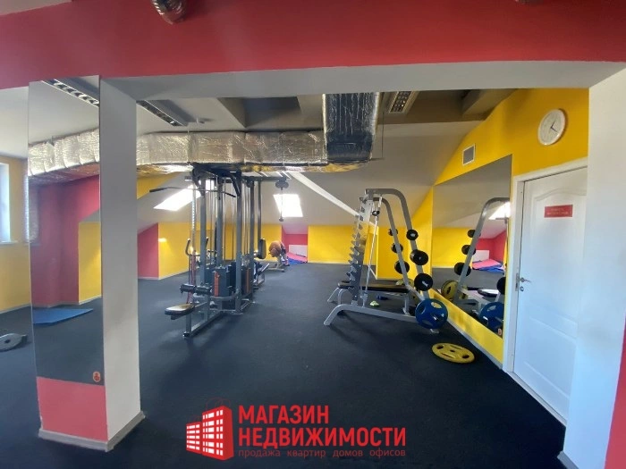 В центре Гродно освободилось еще одно место под общепит или офис. Оттуда уезжает фитнес-клуб