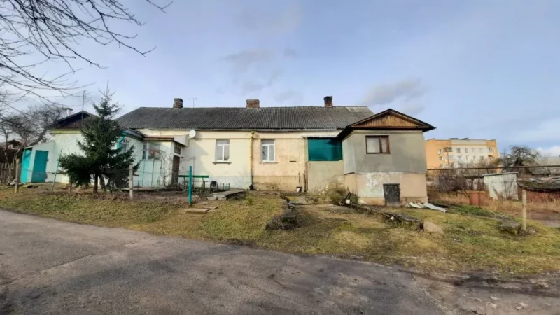 З прыбіральняй на вуліцы і душам у кухні. Якія кватэры ў Гродне можна купіць да $20 000?