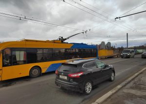 Лимитированный тираж с изображением Фарного костела или брелок-бутылка от "Лидского пива". Как могли выглядеть новые проездные карты в Гродно? гродно троллейбус