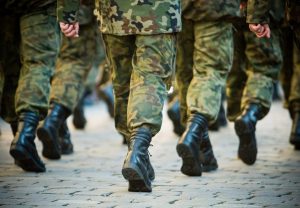 Гродзенец заплаціў за дапамогу “адкасіць” ад войска. Яго ўсё роўна забралі – ён падаў у суд