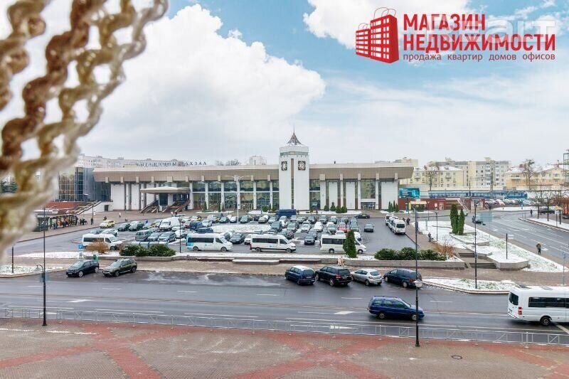Вид на ж/д вокзале из квартиры