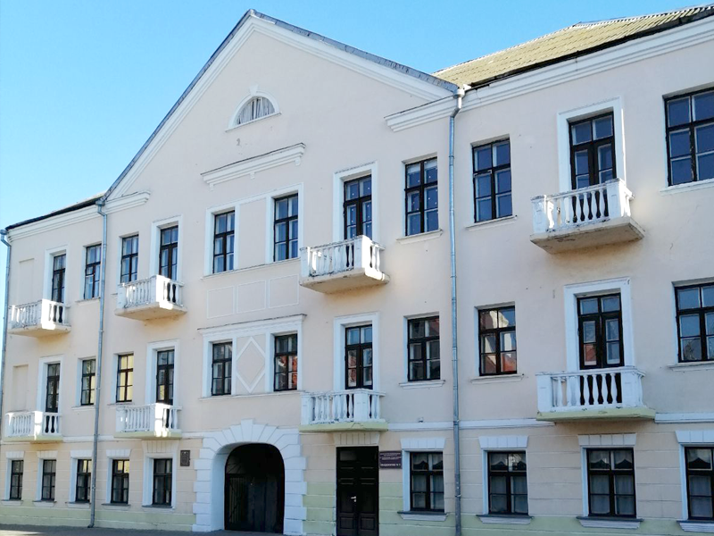 Дом XVIII века в центре Гродно продают с 40% скидкой Замковая, 5 в Гродно