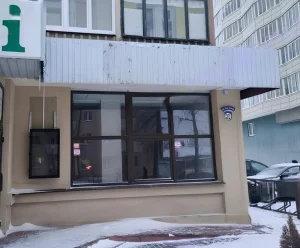 Со здания туристического центра в Гродно пропали надписи, которыми возмутилась Бондарева Туристический центр в Гродно с демонтированной вывеской. Фото: t.me/bondareva_bez_kupjur