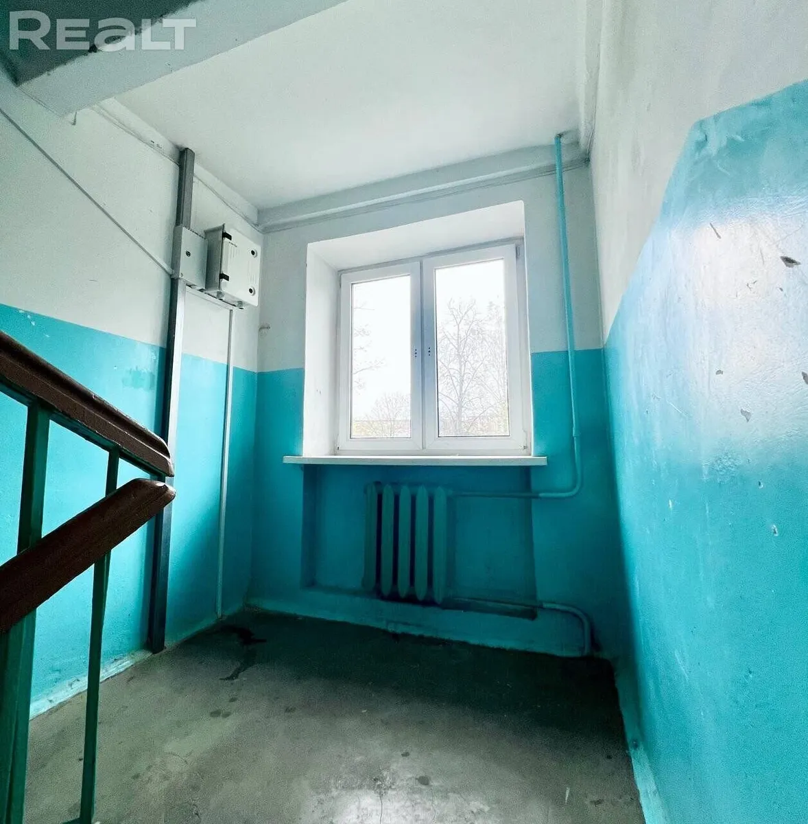 Подъезд в доме на Батория