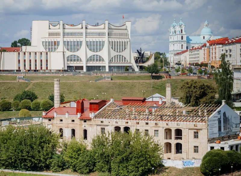 Вид на центр Гродно. Фото: STRT LFA, unsplash.com