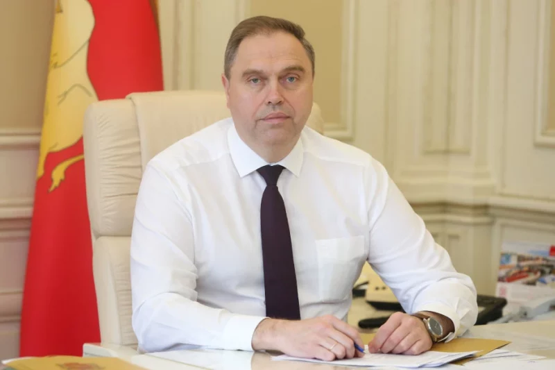 Реконструкция гостиниц, строительство ФОК и покупка слона. Что Караник обещал сделать для развития региона, но так (пока) и не реализовал Владимир Караник отмечает день рождения 8 января