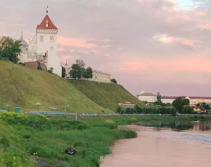 Гродненцы за полдня разобрали места на бесплатные экскурсии по городу Старый замок в Гродно. Фото из архива Hrodna.life