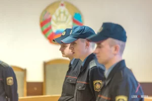 Официальный профсоюз "Гродно Азот" требует проверить результаты выборов милиция менты суд силовики
