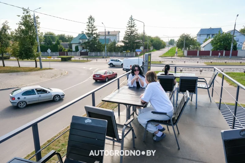 В Гродно открылась шаурмичная с террасой на крыше. Ее полюбили водители