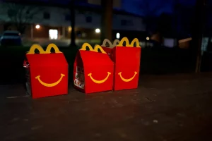 Happy Meal; хэппи мил; еда; игрушки