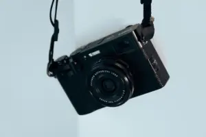 Гродненский фотограф продавал абонементы, а сам делал ставки в онлайн-казино. Он рассказал свою историю 