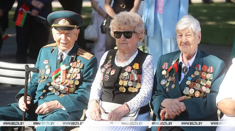 Ветэранаў усё менш, а сябраў ветэранскіх арганізацый — усё больш: як змяняецца Дзень Перамогі ў Гродне