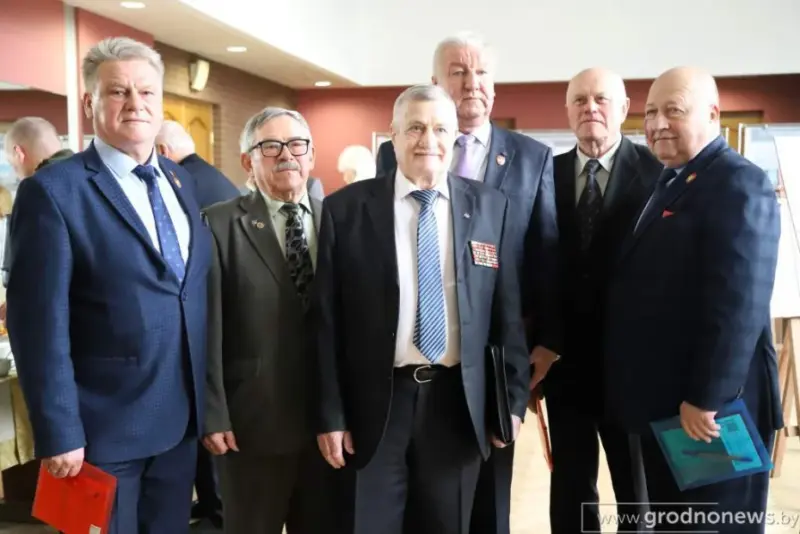 Ветэранаў усё менш, а сябраў ветэранскіх арганізацый — усё больш: як змяняецца Дзень Перамогі ў Гродне